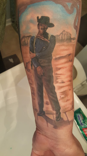 Tattoo Shop «Color Theory Tattoo», reviews and photos, 1047 E St Charles Rd, Lombard, IL 60148, USA