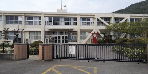 鳴門市桑島小学校