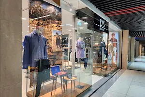 Talatona Shopping image