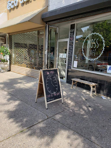 New American Restaurant «Moss Café», reviews and photos, 3260 Johnson Ave, Bronx, NY 10463, USA