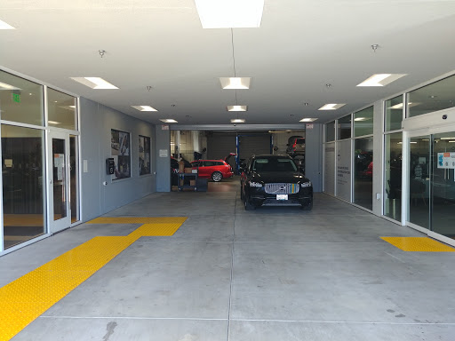 Car Dealer «Niello Volvo of Sacramento», reviews and photos, 4609 Madison Ave, Sacramento, CA 95841, USA