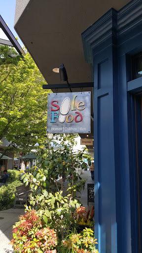 Computer Store «Apple University Village», reviews and photos, 2656 NE University Village St, Seattle, WA 98105, USA