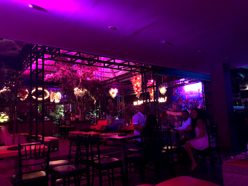 Gothic nightclubs in San Salvador
