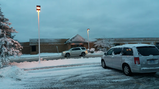 Golf Club «Twin Lakes Golf & Swim Club», reviews and photos, 455 Twin Lakes Dr, Oakland Charter Township, MI 48363, USA