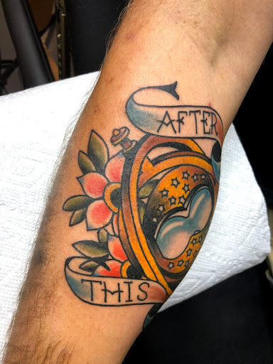 Tattoo Shop «Metropolis Tattoo and Fine Art», reviews and photos, 721 S Elm St Suite 109, Denton, TX 76201, USA