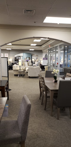 Furniture Store «Raymour & Flanigan Furniture and Mattress Store», reviews and photos, 275 Glen Cove Rd, Carle Place, NY 11514, USA