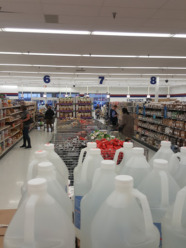 Grocery Store «Sharp Shopper Grocery Outlet», reviews and photos, 802 Berryville Ave, Winchester, VA 22601, USA