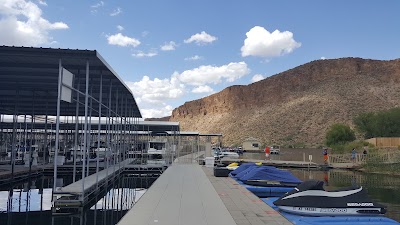 Photos of The Dolly Steamboat