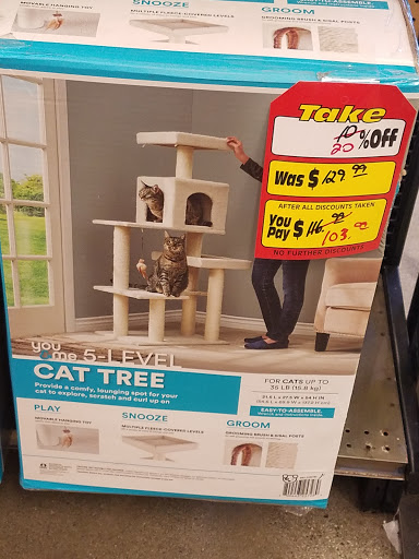 Pet Supply Store «Unleashed by Petco», reviews and photos, 1572 Foothill Blvd, La Verne, CA 91750, USA