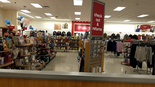 Department Store «T.J. Maxx», reviews and photos, 150 Upland Square Dr, Stowe, PA 19464, USA