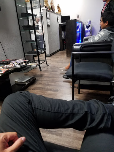Tattoo Shop «Surreal Limits Tattoo Studio», reviews and photos, 7335 Van Nuys Blvd, Van Nuys, CA 91405, USA
