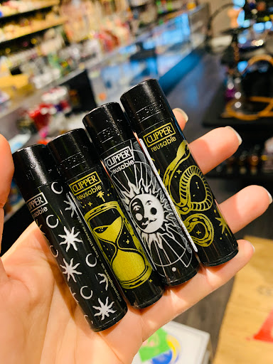 Tobacco Shop «Kush Cloud Smoke Shop», reviews and photos, 2118 W Busch Blvd, Tampa, FL 33612, USA