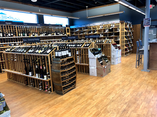 Liquor Store «99 Bottles», reviews and photos, 924 Main Ave, Moorhead, MN 56560, USA