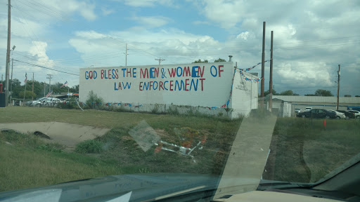 Car Dealer «Adams Auto Sales LLC», reviews and photos, 220 E Kellogg St, Wichita, KS 67202, USA