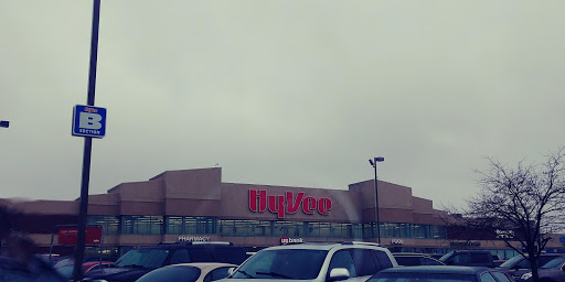 Supermarket «Hy-Vee», reviews and photos, 2395 NW Arterial, Dubuque, IA 52002, USA