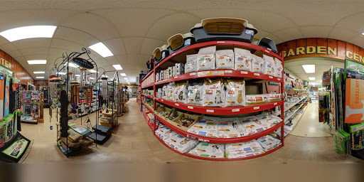 Farm Equipment Supplier «Maury Farmers Co-Op», reviews and photos, 423 Westover Dr, Columbia, TN 38401, USA