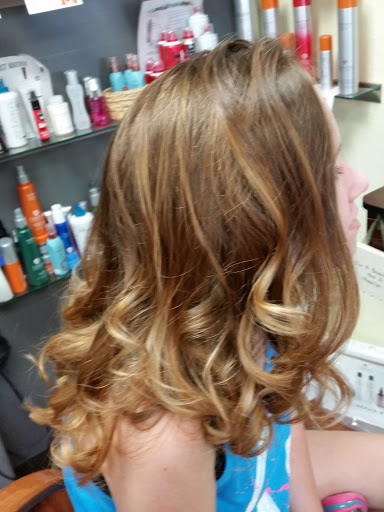 Beauty Salon «In The Cut Salon», reviews and photos, 3260 Southgate Pl SW #1, Cedar Rapids, IA 52404, USA