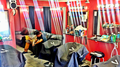Barber Shop «5 Star Kutz Barbershop & Xpresskutz Mobilebarbertruck», reviews and photos, 3609 Ridge Rd, Lansing, IL 60438, USA