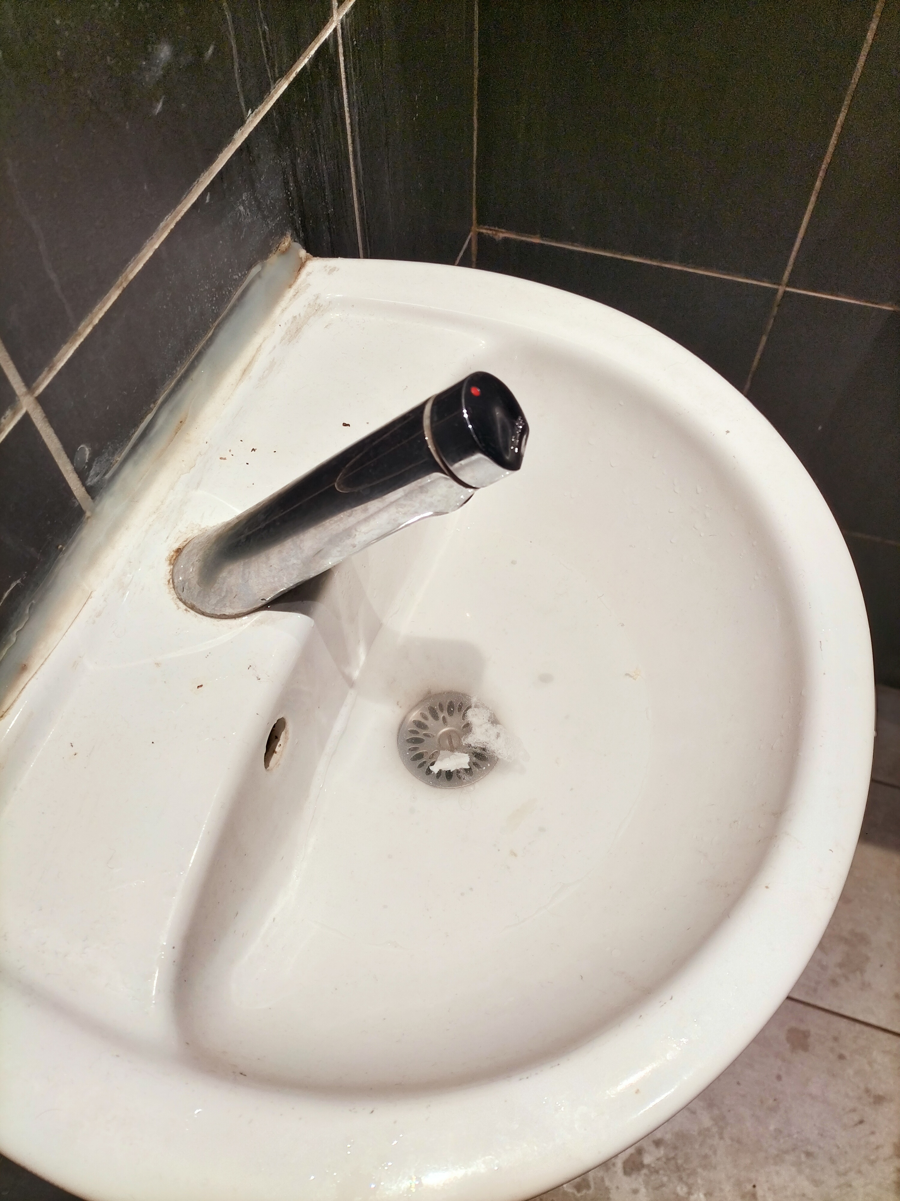 Photo n° 3 de l'avis de Erz. fait le 19/12/2023 à 19:42