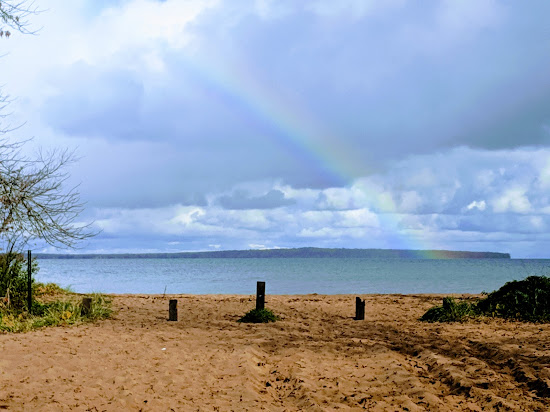 Friendly Valley Beach