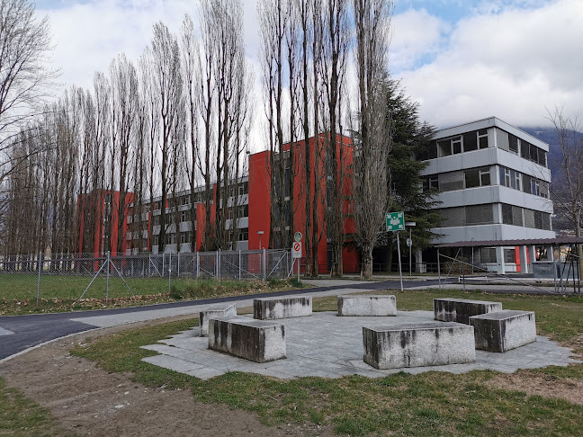 Rezensionen über Liceo Cantonale di Bellinzona in Bellinzona - Schule