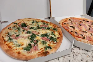 Pizza pod Řípem image