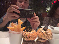 Hamburger du Restaurant gastronomique L'Atelier de Joël Robuchon à Paris - n°2