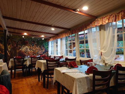 Valentino in Klampenborg, Helsingør