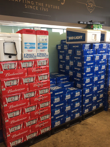 Liquor Store «Home Pantry & Liquor», reviews and photos, 1550 Douglas Rd, Montgomery, IL 60538, USA