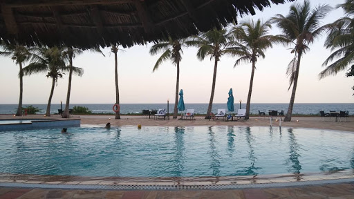 Isaac Adebanji Hotels (Branch A), 93 Ayetoro St, Akure, Nigeria, Pub, state Ondo
