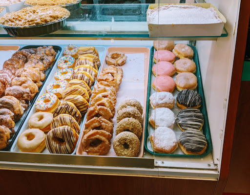 Pastry Shop «Servatii Pastry Shop Crestview Hills», reviews and photos, 2941 Dixie Hwy, Crestview Hills, KY 41017, USA