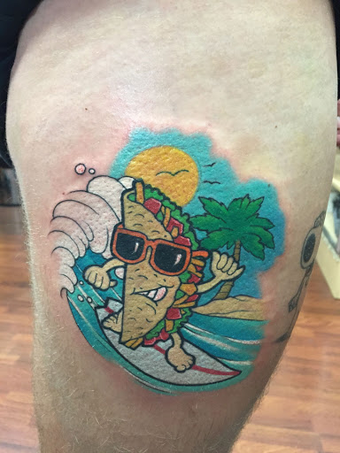 Tattoo Shop «Funhouse Tattoo», reviews and photos, 1453 Garnet Ave, San Diego, CA 92109, USA