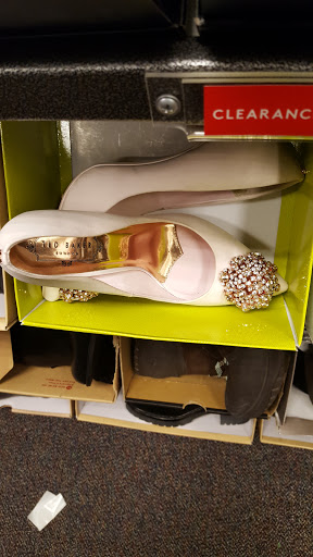 Department Store «Nordstrom Rack Orland Park Place», reviews and photos, 140 Orland Park Pl, Orland Park, IL 60462, USA