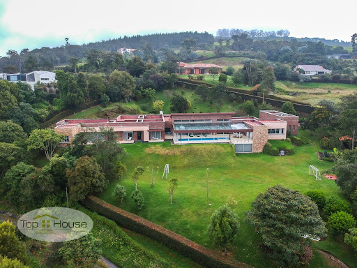 Top House Inmobiliaria en Medellín, El Poblado 