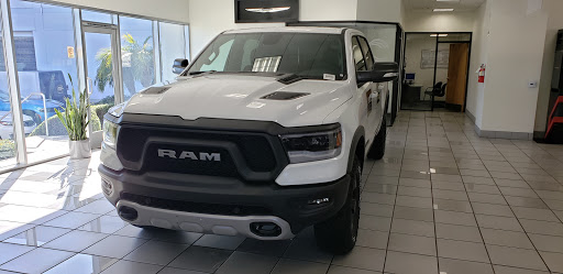 Chrysler Dealer «Tuttle Click Tustin Chrysler Dodge Jeep RAM», reviews and photos, 40 Auto Center Dr, Tustin, CA 92782, USA