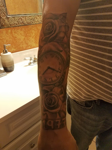 Tattoo Shop «Calaveras Tattoo», reviews and photos, 20991 Mission Blvd, Hayward, CA 94541, USA