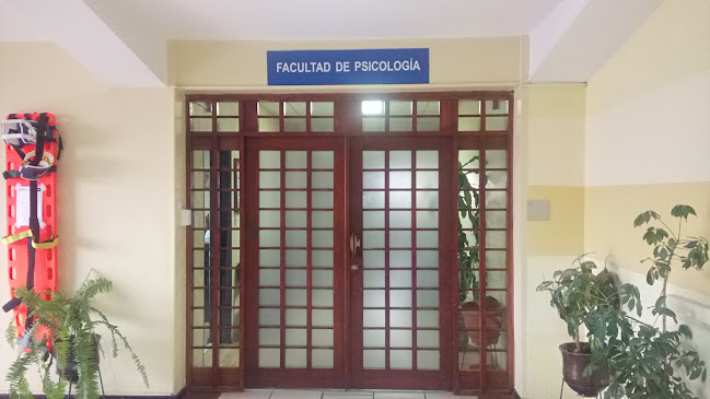 Facultad De Psicología - Quito