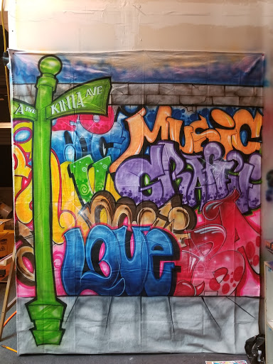 Airbrushing Service «Midwest Ink Airbrushing & Custom T-shirt Screen Print Shop», reviews and photos, 4733 S Ashland Ave, Chicago, IL 60609, USA