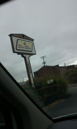 Auto Body Shop «R & R Auto Body», reviews and photos, 15620 Brookpark Rd, Cleveland, OH 44135, USA