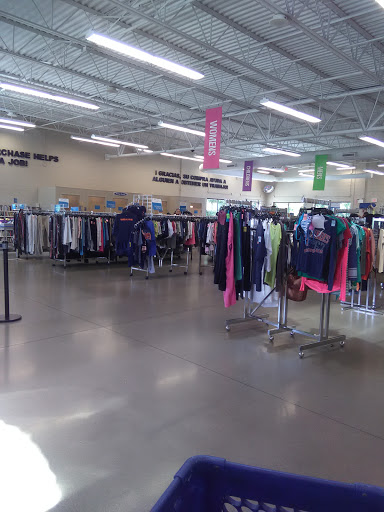 Thrift Store «Goodwill Store & Donation Center», reviews and photos, 543 North Ave, Glendale Heights, IL 60139, USA