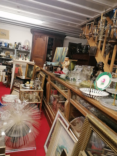 Magasin d'antiquités Brocante Cormolain Cormolain