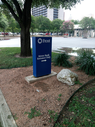 Bank «Frost Bank», reviews and photos