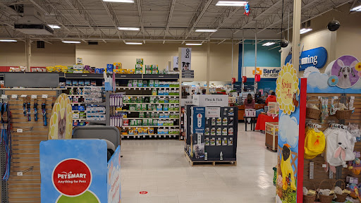 Pet Supply Store «PetSmart», reviews and photos, 111 Nassau Park Blvd, Princeton, NJ 08540, USA