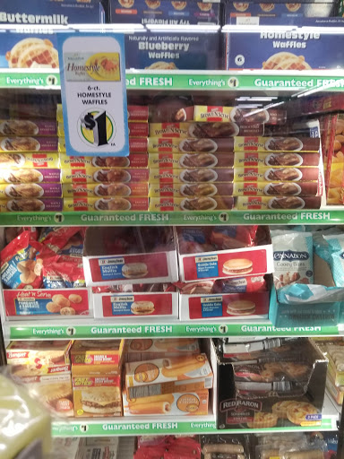 Shopping Mall «South Park Shops», reviews and photos, 5227 Library Rd, Bethel Park, PA 15102, USA