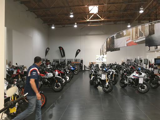 BMW Motorcycle Dealer «BMW Motorcycles of Burbank», reviews and photos, 2913 N Ontario St, Burbank, CA 91504, USA