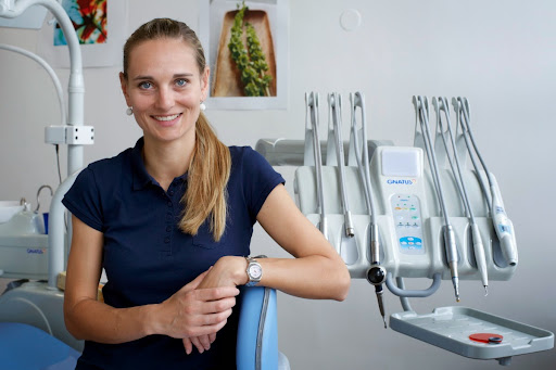 Dental hygiene and teeth whitening, Jaroslava Macháčková DiS