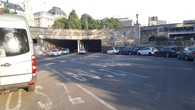 Értékelések erről a helyről: Buszparkoló, Budapest - Parkoló