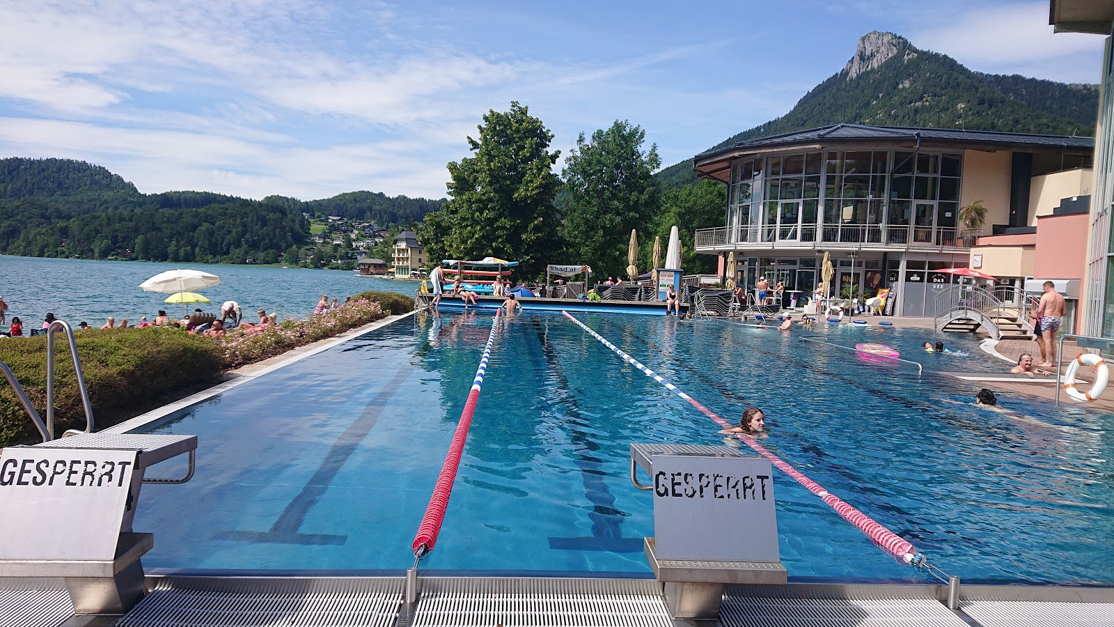 Fotografie cu Fuschlseebad - locul popular printre cunoscătorii de relaxare