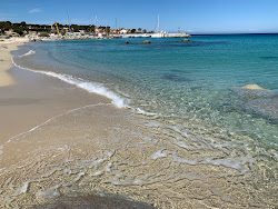 Foto von Sant Ambroggio Strand mit viele geräumige buchten