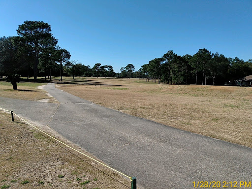 Golf Driving Range «Tanglewood Golf and Country Club», reviews and photos, 5916 Tanglewood Dr, Milton, FL 32570, USA